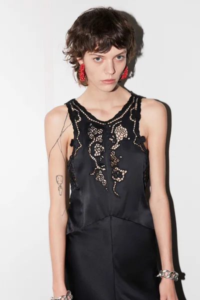 Look 9